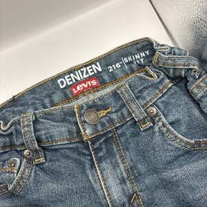Boy's Denizen by Levi's Skinny Fit 216 Jeans Size 10 Regular